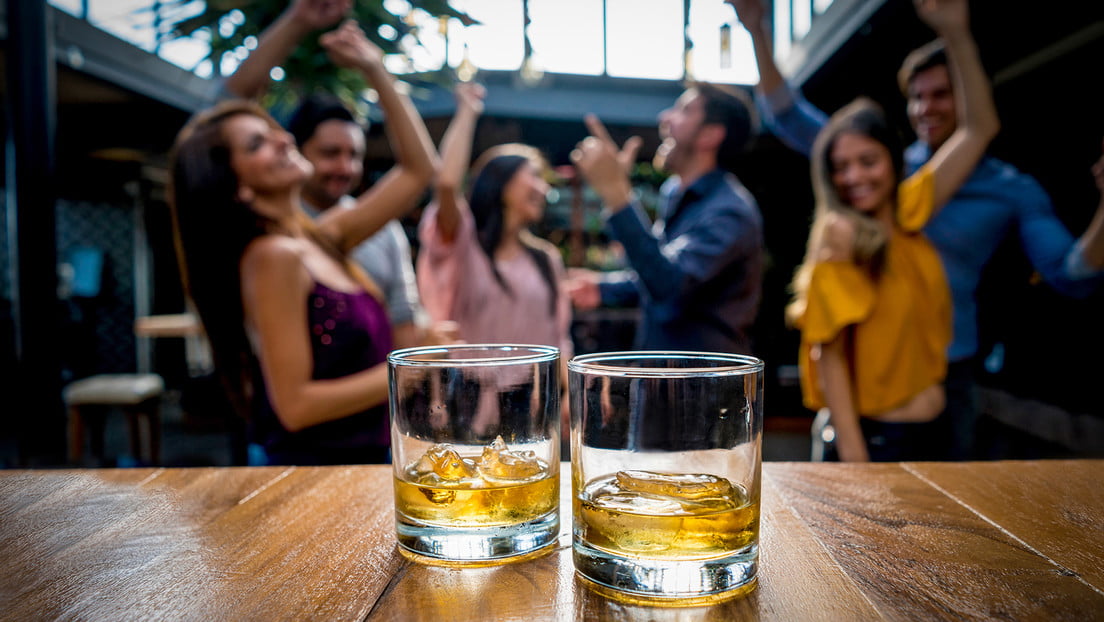 Subir el precio del alcohol podría reducir en un 5% los casos de cáncer de hígado, según un estudio